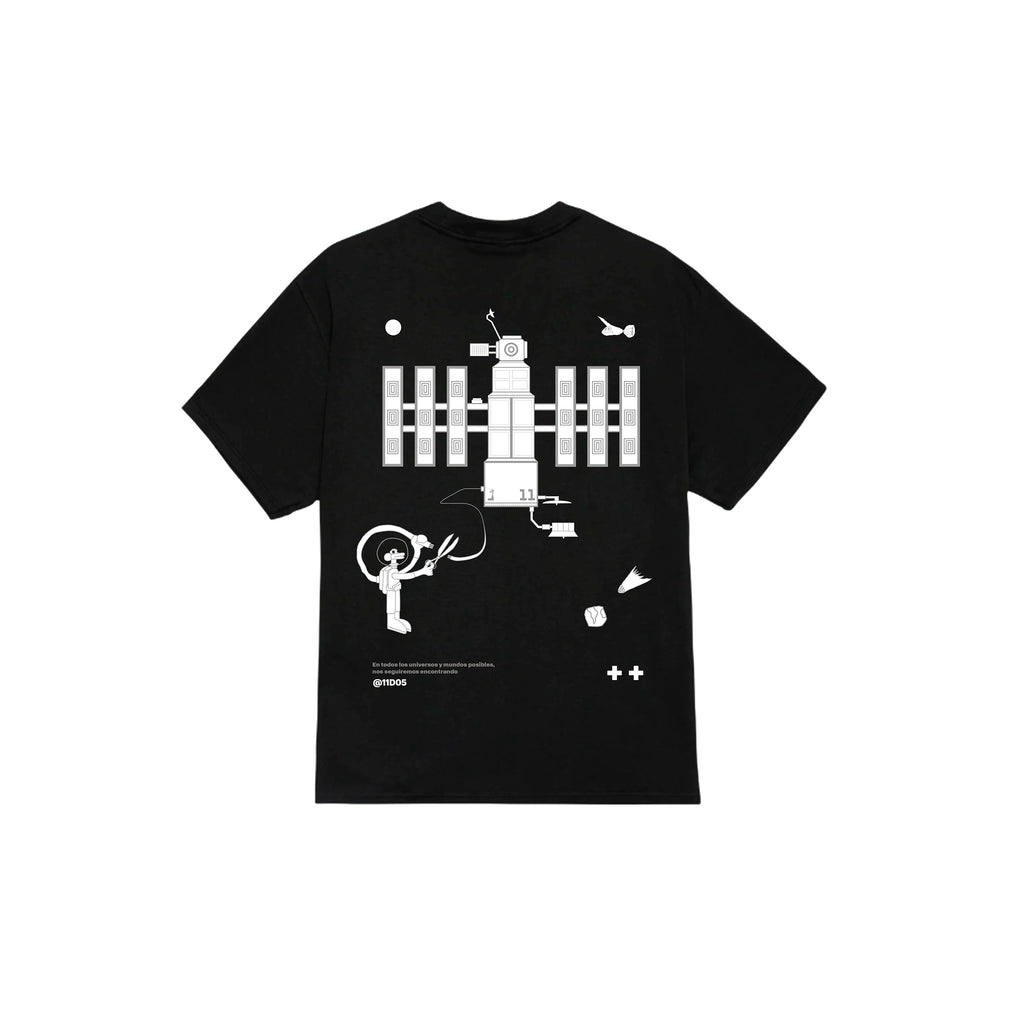 Polera gris oscuro, Adiós estación espacial.